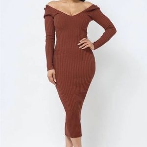 Laura’s boutique coco brown maxi sweater dress only worn once